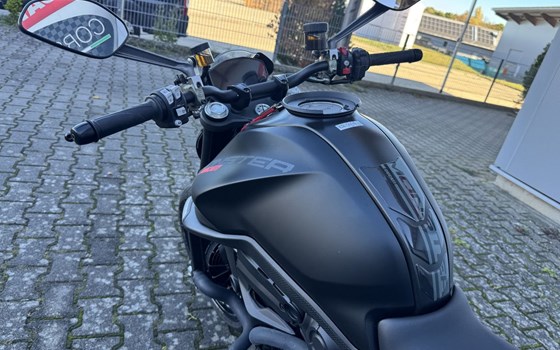 Gebrauchtmotorrad Ducati Monster + - Bild 11
