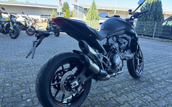 Gebrauchtmotorrad Ducati Monster + - Bild 12