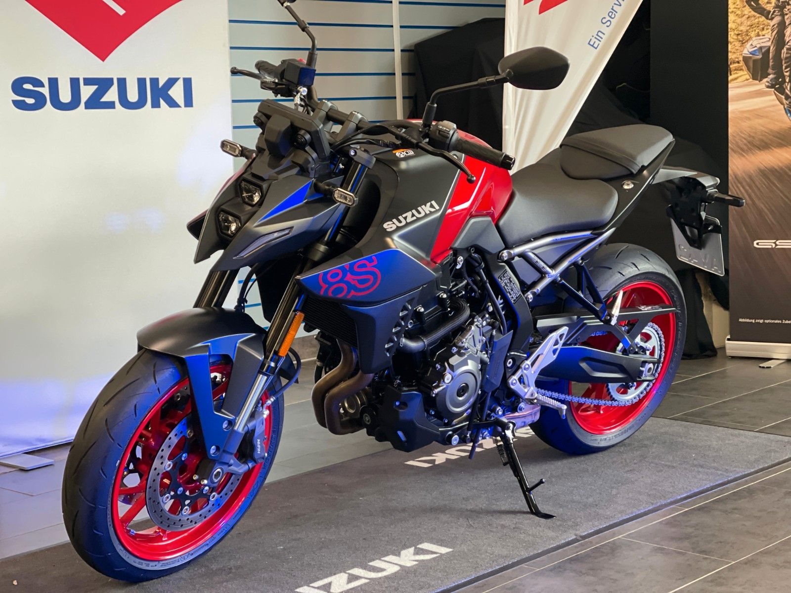 Suzuki GSX-8S
