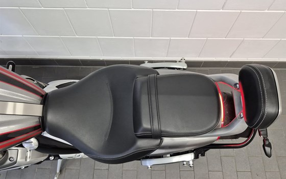 Gebrauchtmotorrad Triumph Rocket 3 GT - Bild 16