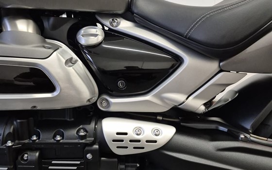 Gebrauchtmotorrad Triumph Rocket 3 GT - Bild 14