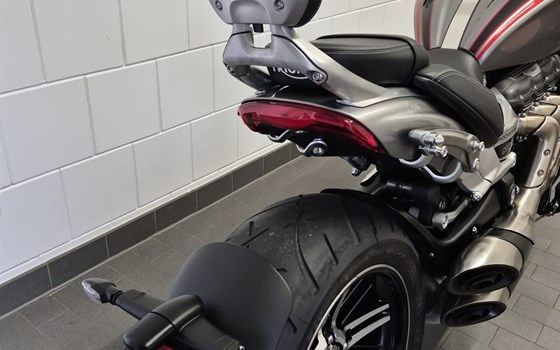 Gebrauchtmotorrad Triumph Rocket 3 GT - Bild 10