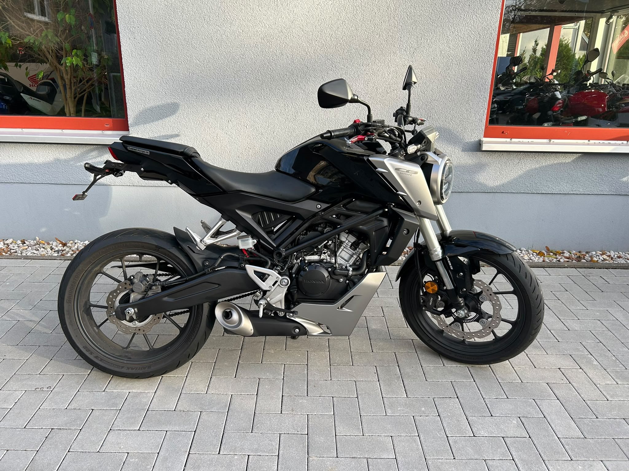 Honda CB125R