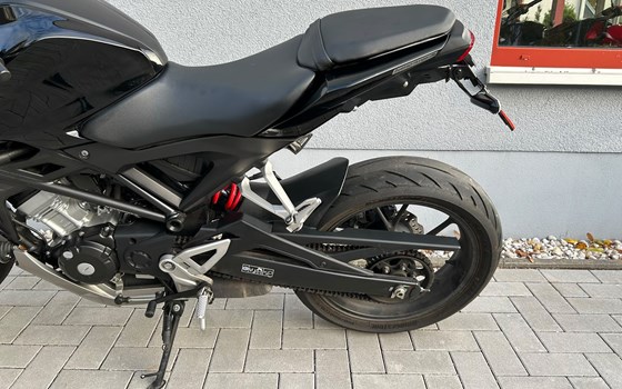 Gebrauchtmotorrad Honda CB125R - Bild 9