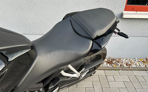 Gebrauchtmotorrad Honda CB125R - Bild 7