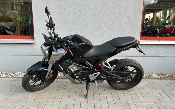 Gebrauchtmotorrad Honda CB125R - Bild 8