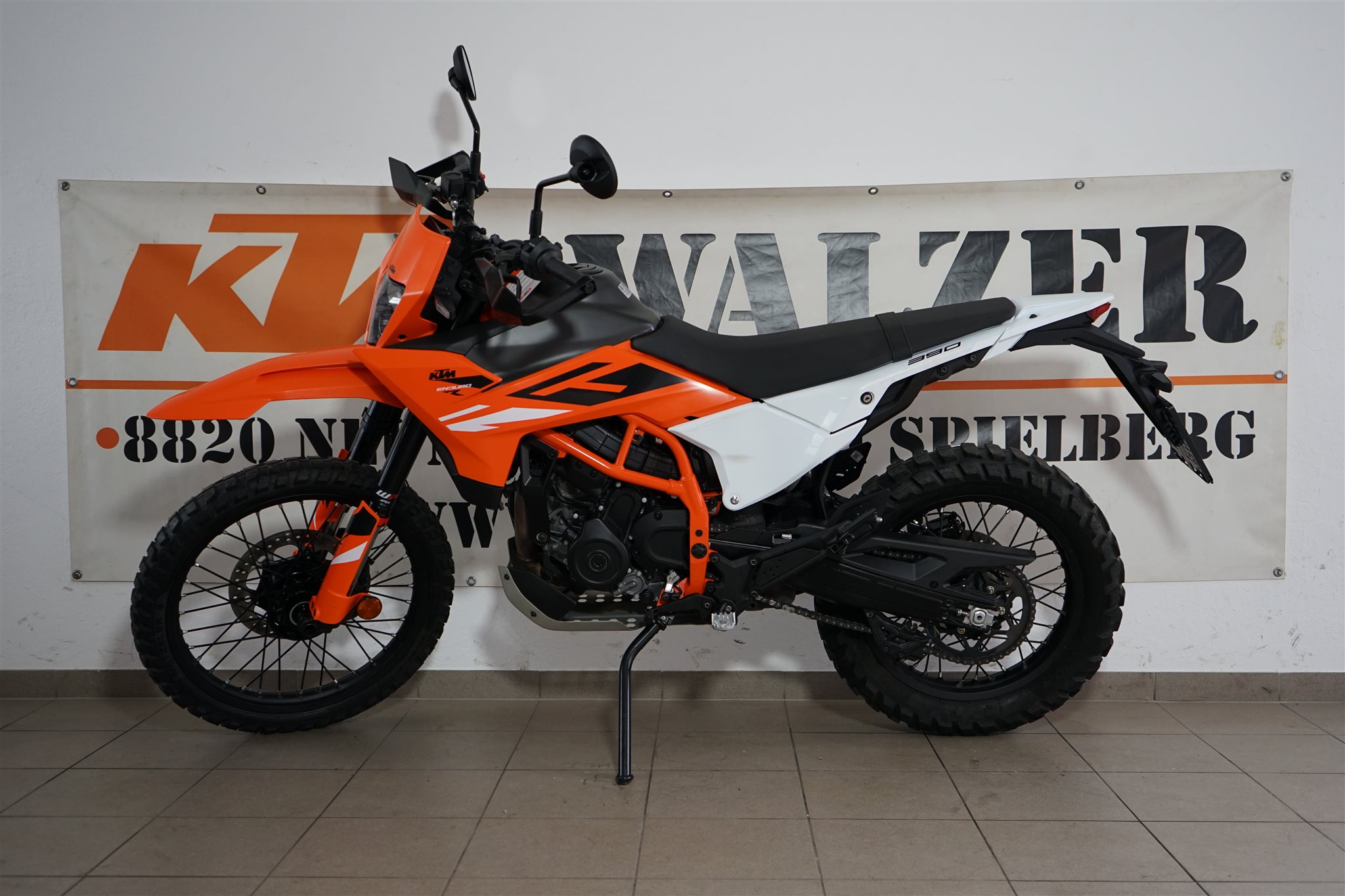 KTM 390 Enduro R Für jemanden der auch mal auf die Alm fahren möchte.