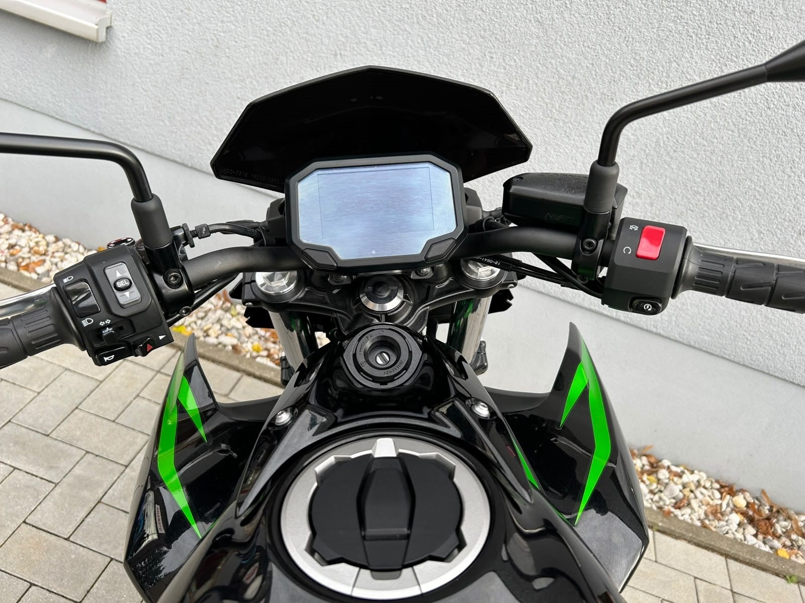 Kawasaki Z650, - nur 6.200 km - Werksgarantie bis 03/2029 - sofort verfügbar