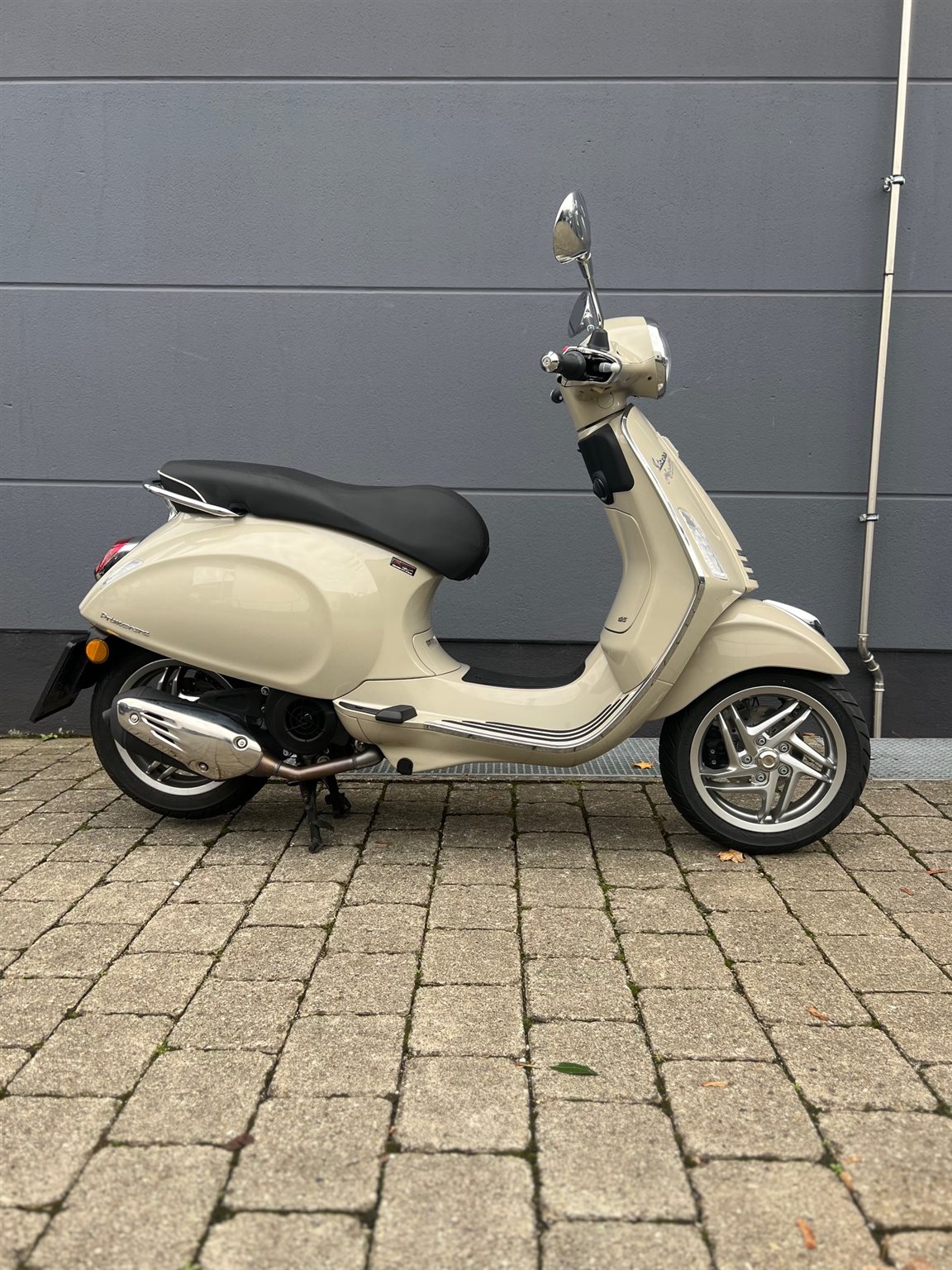 Vespa Primavera 125