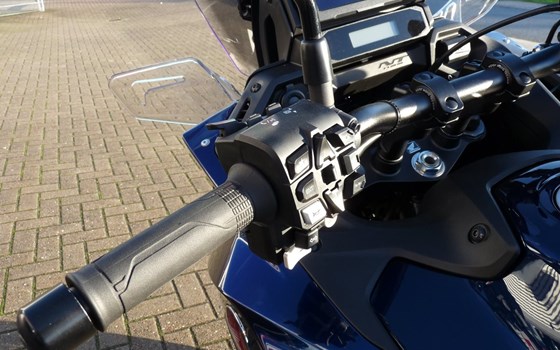Gebrauchtmotorrad Honda NT1100 DCT Electronic Suspension - Bild 11