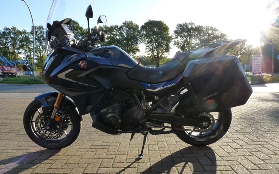 Gebrauchtmotorrad Honda NT1100 DCT Electronic Suspension - Bild 5