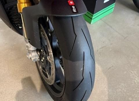 Gebrauchtmotorrad Aprilia RSV4 1100 Factory - Bild 5