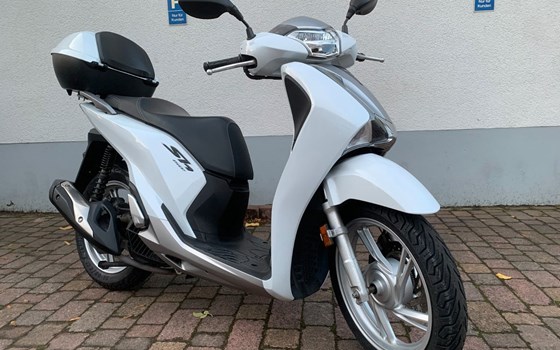 Gebrauchtmotorrad Honda SH150i - Bild 1