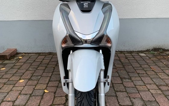 Gebrauchtmotorrad Honda SH150i - Bild 4