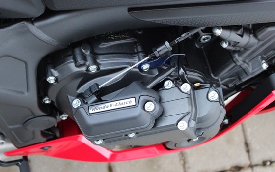 Gebrauchtmotorrad Honda CBR650R - Bild 11