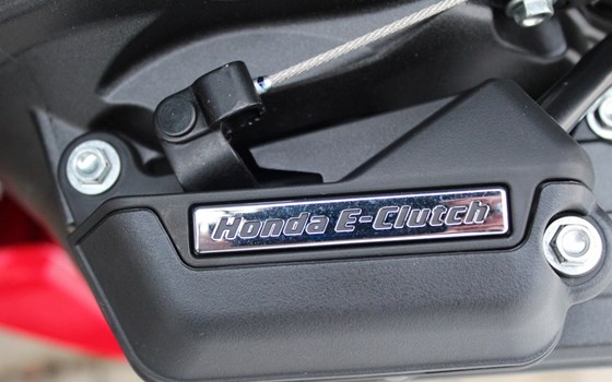 Gebrauchtmotorrad Honda CBR650R - Bild 8