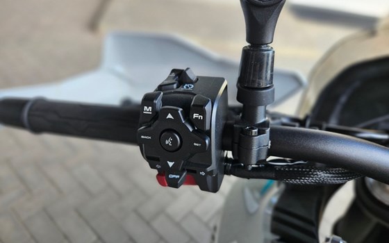 Neufahrzeug CFMOTO 1000MT-X - Bild 15