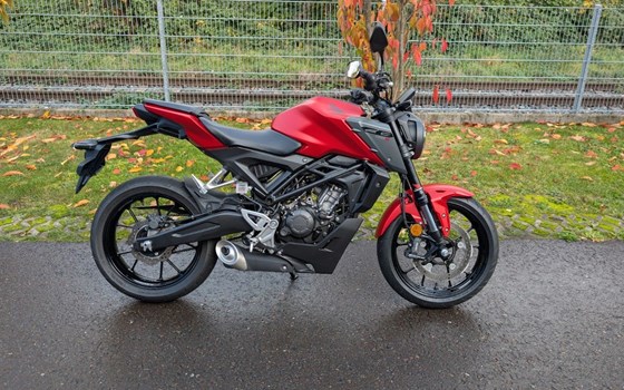 Gebrauchtmotorrad Honda CB125R - Bild 1