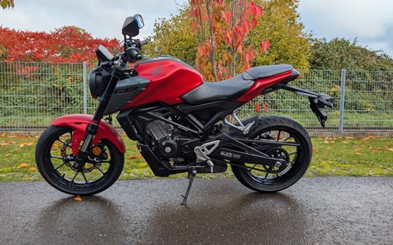 Gebrauchtmotorrad Honda CB125R - Bild 2