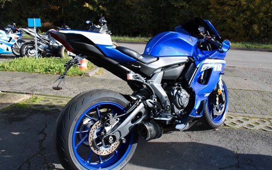 Gebrauchtmotorrad Yamaha R7 35 kW - Bild 4