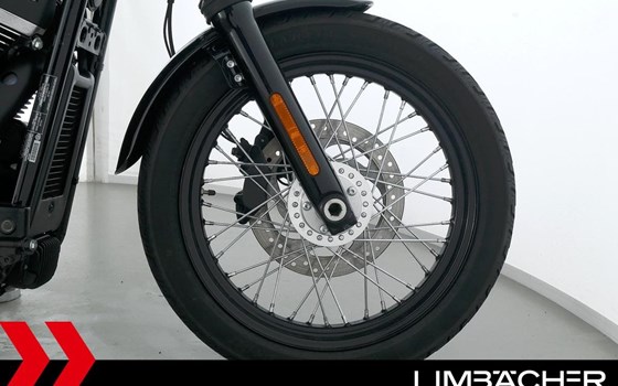 Gebrauchtmotorrad Harley-Davidson Softail Street Bob FXBB - Bild 14