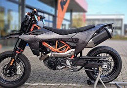 Neumotorrad KTM 690 SMC R