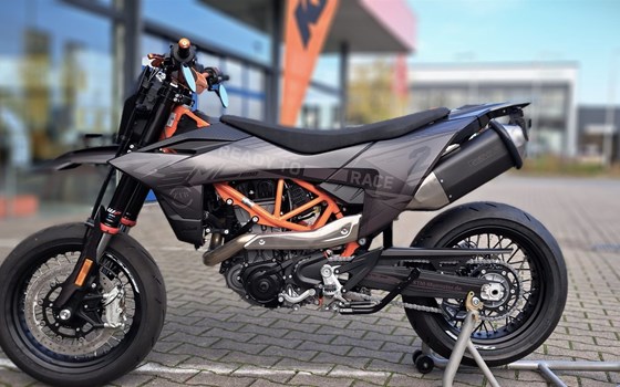 Neufahrzeug KTM 690 SMC R - Bild 1