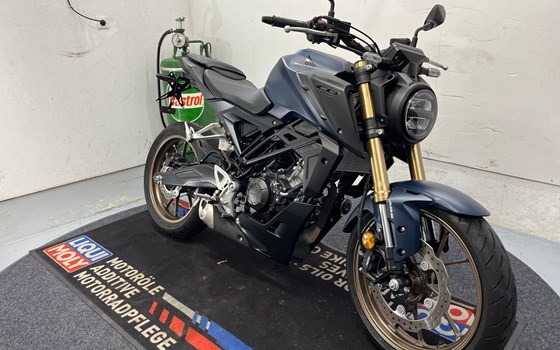 Gebrauchtmotorrad Honda CB125R - Bild 11