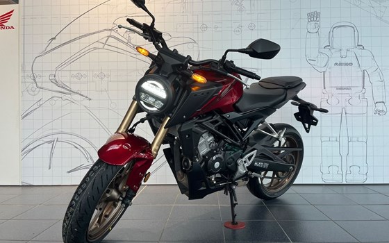 Gebrauchtmotorrad Honda CB125R - Bild 1