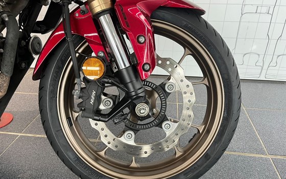 Gebrauchtmotorrad Honda CB125R - Bild 12