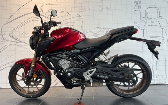 Gebrauchtmotorrad Honda CB125R - Bild 5