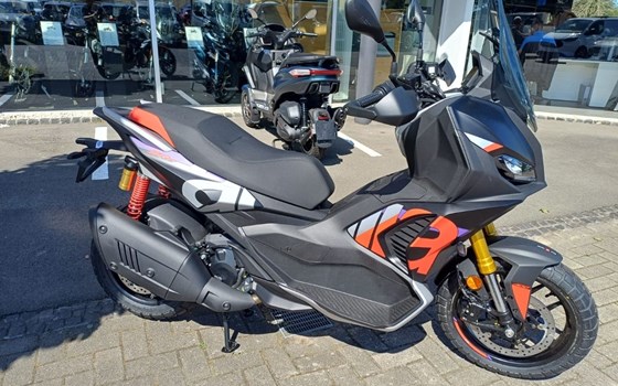 Neufahrzeug Aprilia SR GT 400 - Bild 2