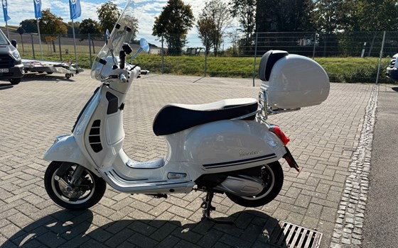 Gebrauchtmotorrad Vespa GTS 300 Yacht Club - Bild 6