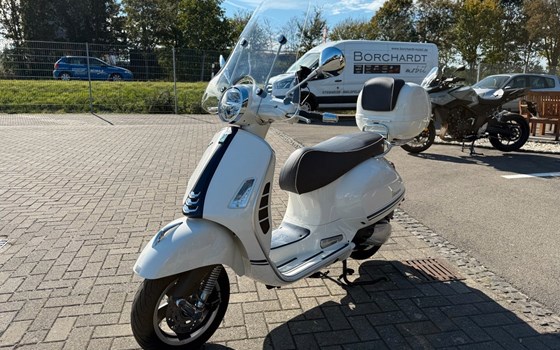 Gebrauchtmotorrad Vespa GTS 300 Yacht Club - Bild 7