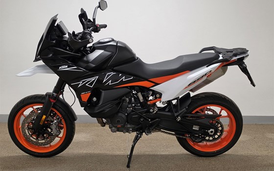 Gebrauchtmotorrad KTM 890 SMT - Bild 6