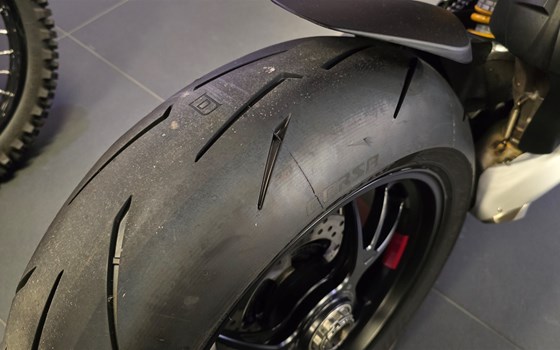 Gebrauchtmotorrad Ducati Panigale V4 S - Bild 9
