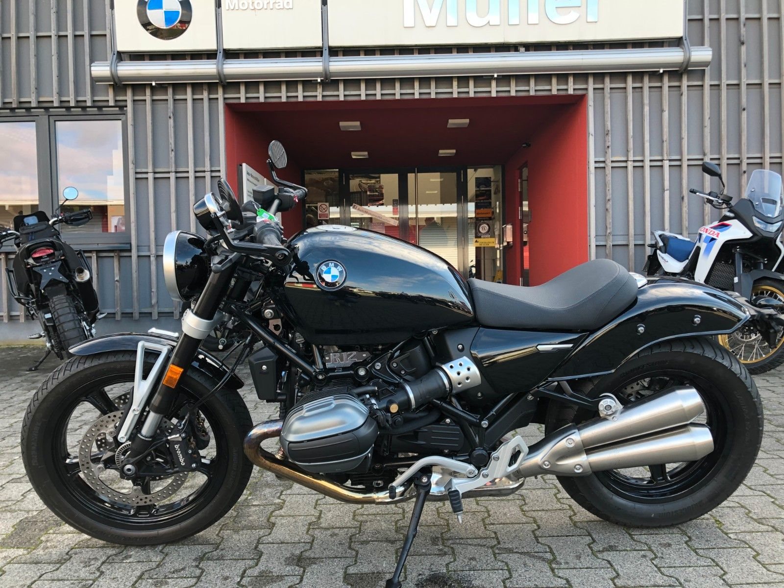 BMW R 12