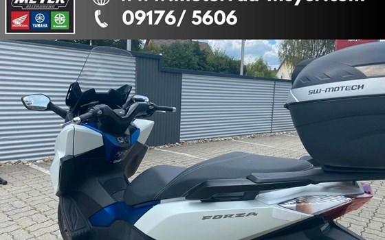 Gebrauchtmotorrad Honda Forza 125 - Bild 3