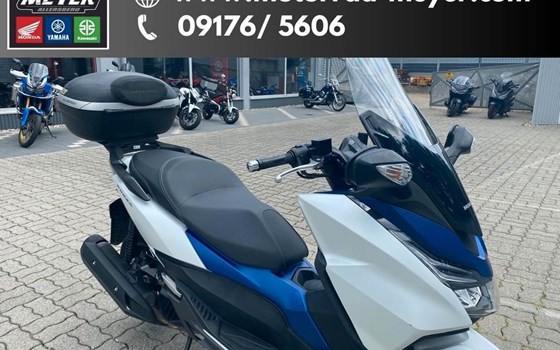 Gebrauchtmotorrad Honda Forza 125 - Bild 4
