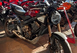 Neumotorrad Honda CB650R E-Clutch