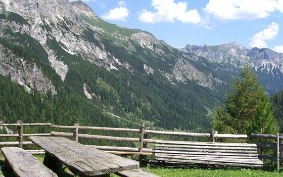 Ferienwohnungen Zirbe - Bild 2 Ferienwohnungen Zirbe - Bild 2