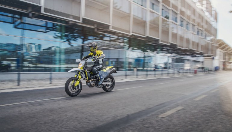 Supermoto