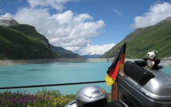 Schweiz - Im Land der Käslochbohrer - Bild 1