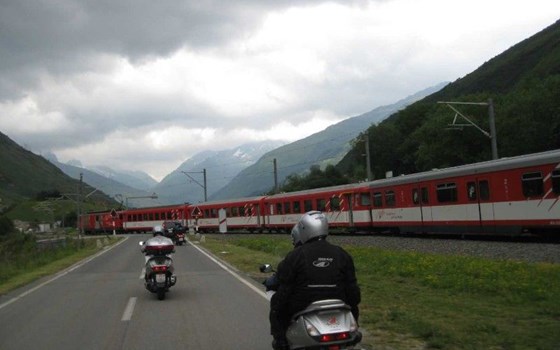 Schweiz - Im Land der Käslochbohrer - Bild 12