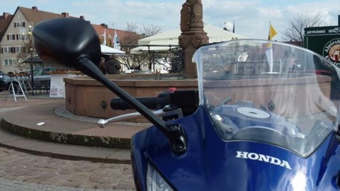 Neu- und Gebrauchtwagenschau