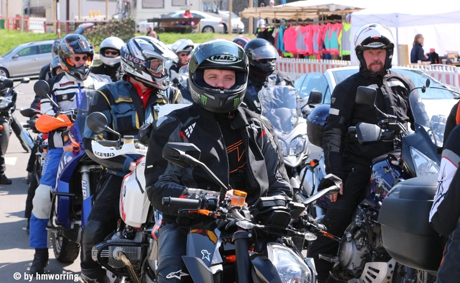 Saisoneröffnungsfahrt Zweirad Graß 2015 Bild 10: Saisoneröffnungsfahrt Zweirad Graß 2015
