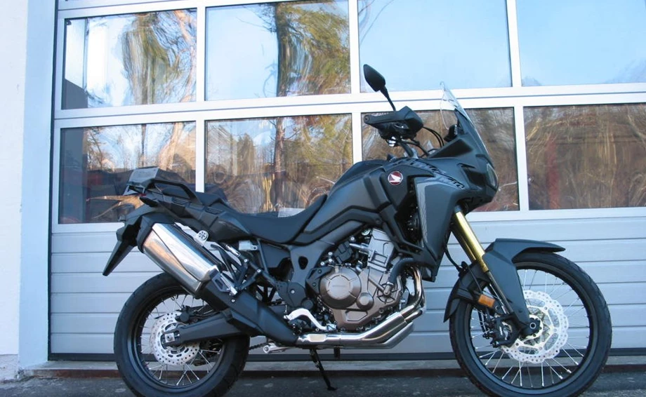Premiere CRF1000L Africa Twin Bild 2: Premiere CRF1000L Africa Twin