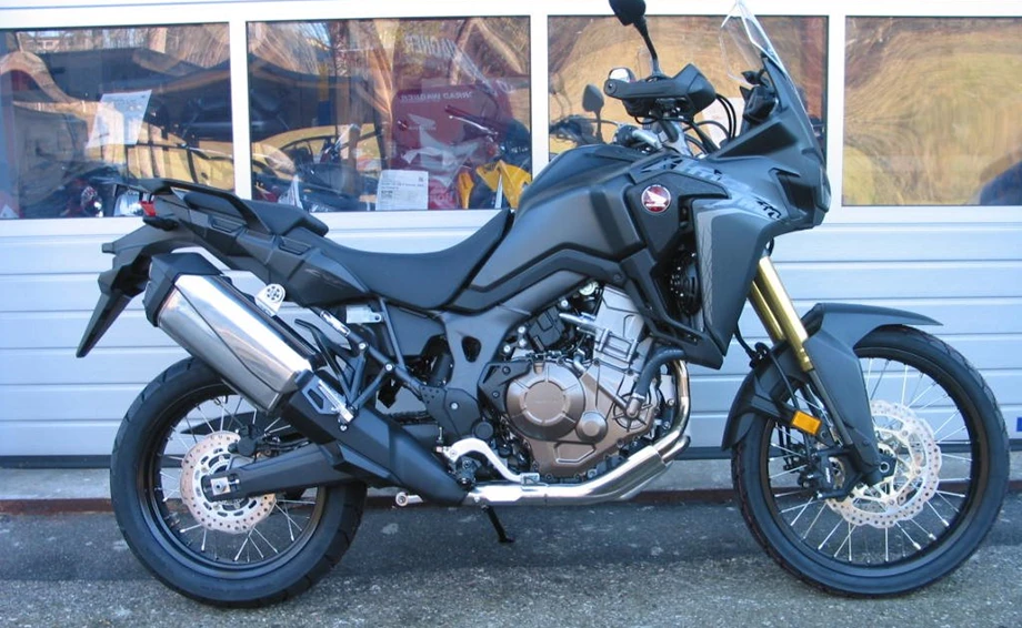 Premiere CRF1000L Africa Twin Bild 3: Premiere CRF1000L Africa Twin