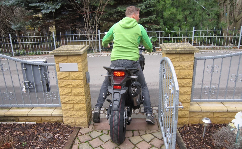 Unsere Premiere des Jahres, die Africa Twin am 23.01.2016  (ersten geheime Bilder) Bild 6: Unsere Premiere des Jahres, die Africa Twin am 23.01.2016  (ersten geheime Bilder)