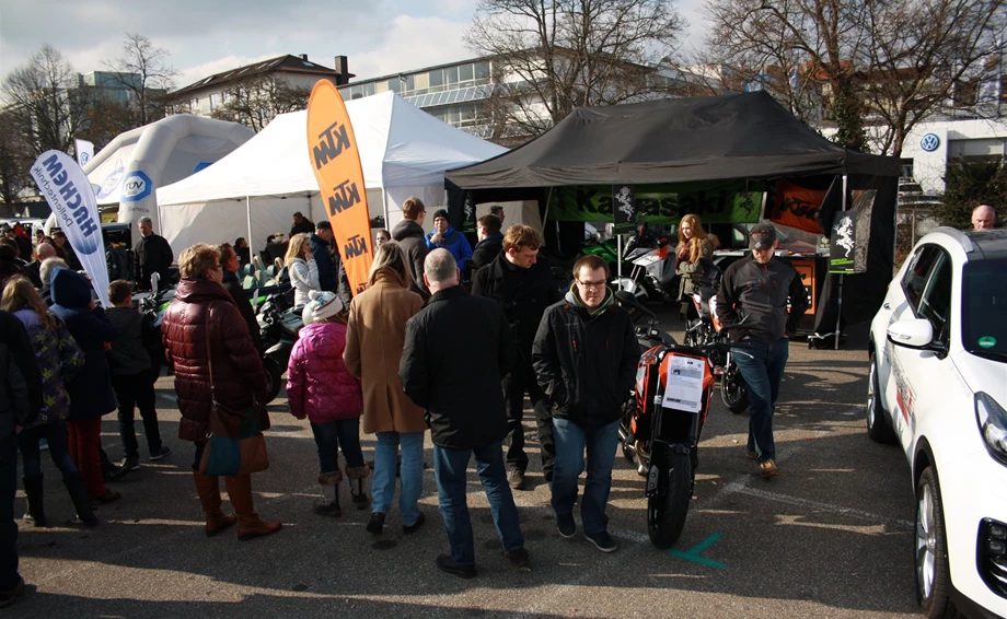 Auto & Motorradmarkt Pforzheim 2016 Bild 1: Auto & Motorradmarkt Pforzheim 2016